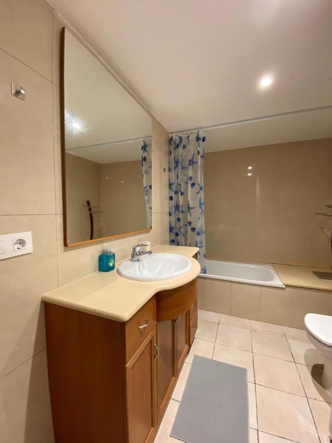 Апартаменты Apartamento En Бланес Экстерьер фото